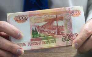 Любовь к Родине за деньги — это такая морока